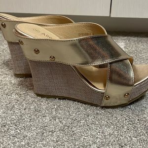 Gold high wedge sandal